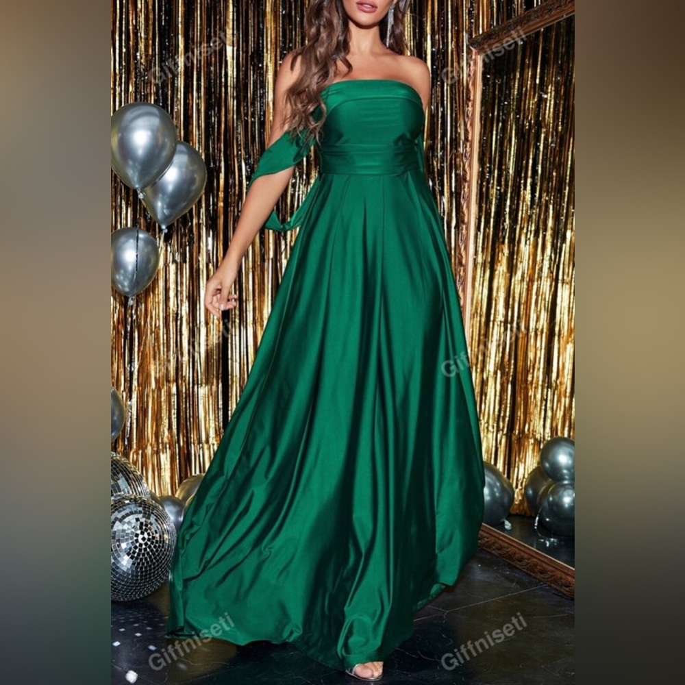 Off Shoulder Pleated Dark Green Dress Giffniseti